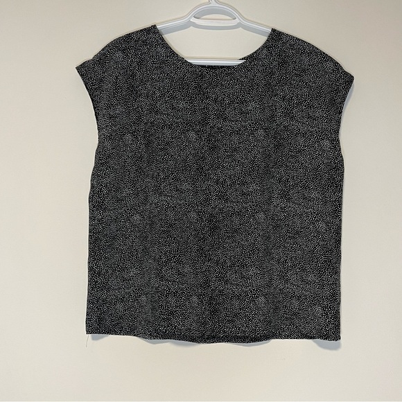 unknown Tops - Elegant Black and White Speckled Blouse